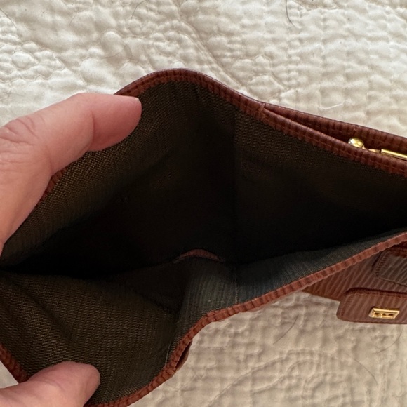 Fendi Brown leather wallet - Picture 4 of 9